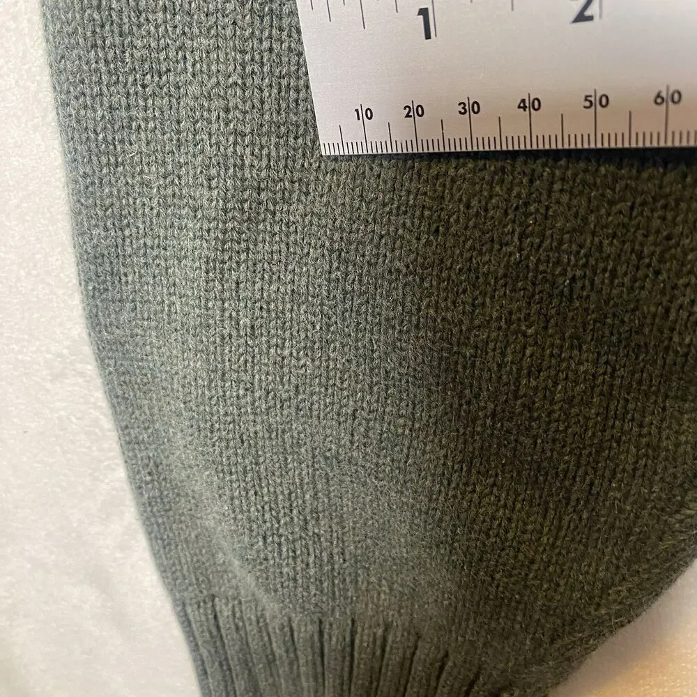 LL Bean Men XL Green V Neck 100% Cotton Knit Sweater Casual Pullover